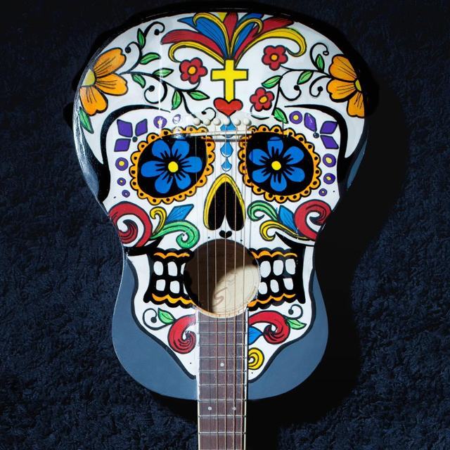 Chitarra Calavera, chitarra fatto a mano da HATEWOODLAB