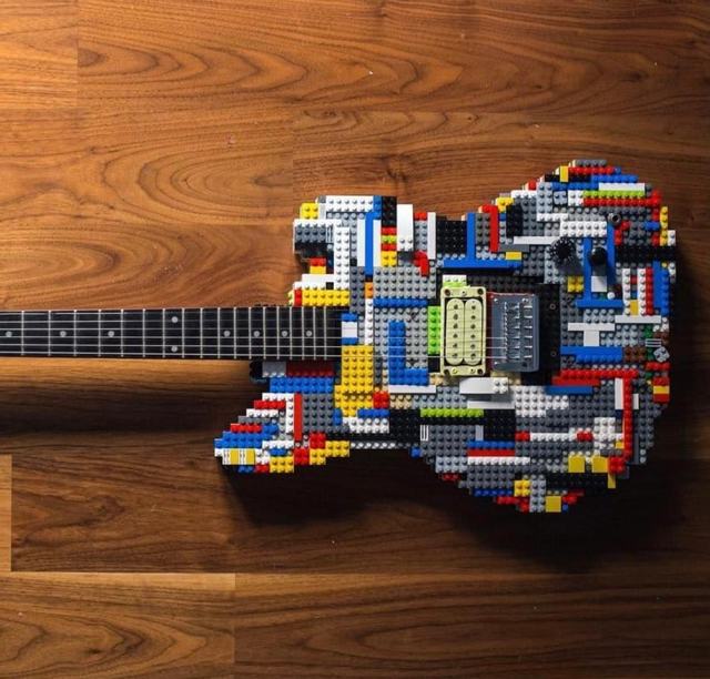 Chitarra Mattoncini, chitarra fatto a mano da HATEWOODLAB