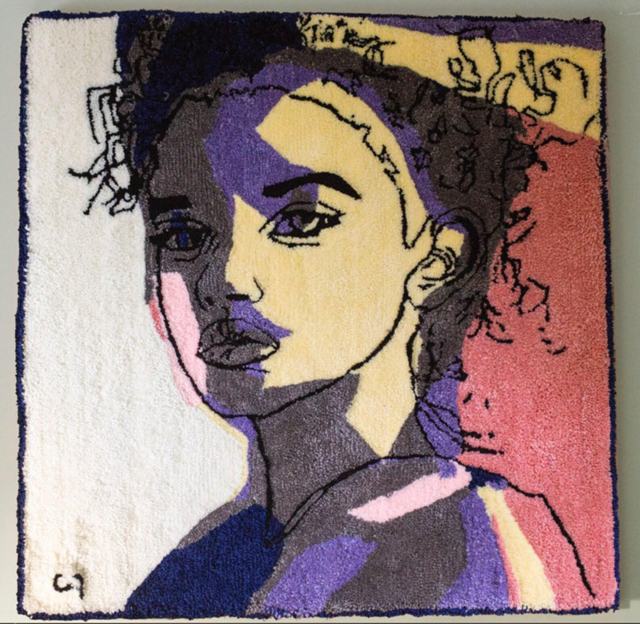 Tappeto tufting fatto a mano con ritratto di ragazza a colori